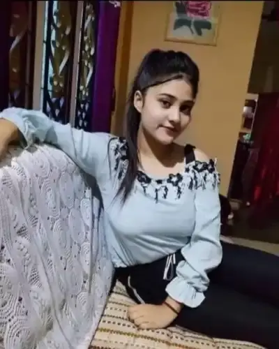 Call Girls Service in Wadi